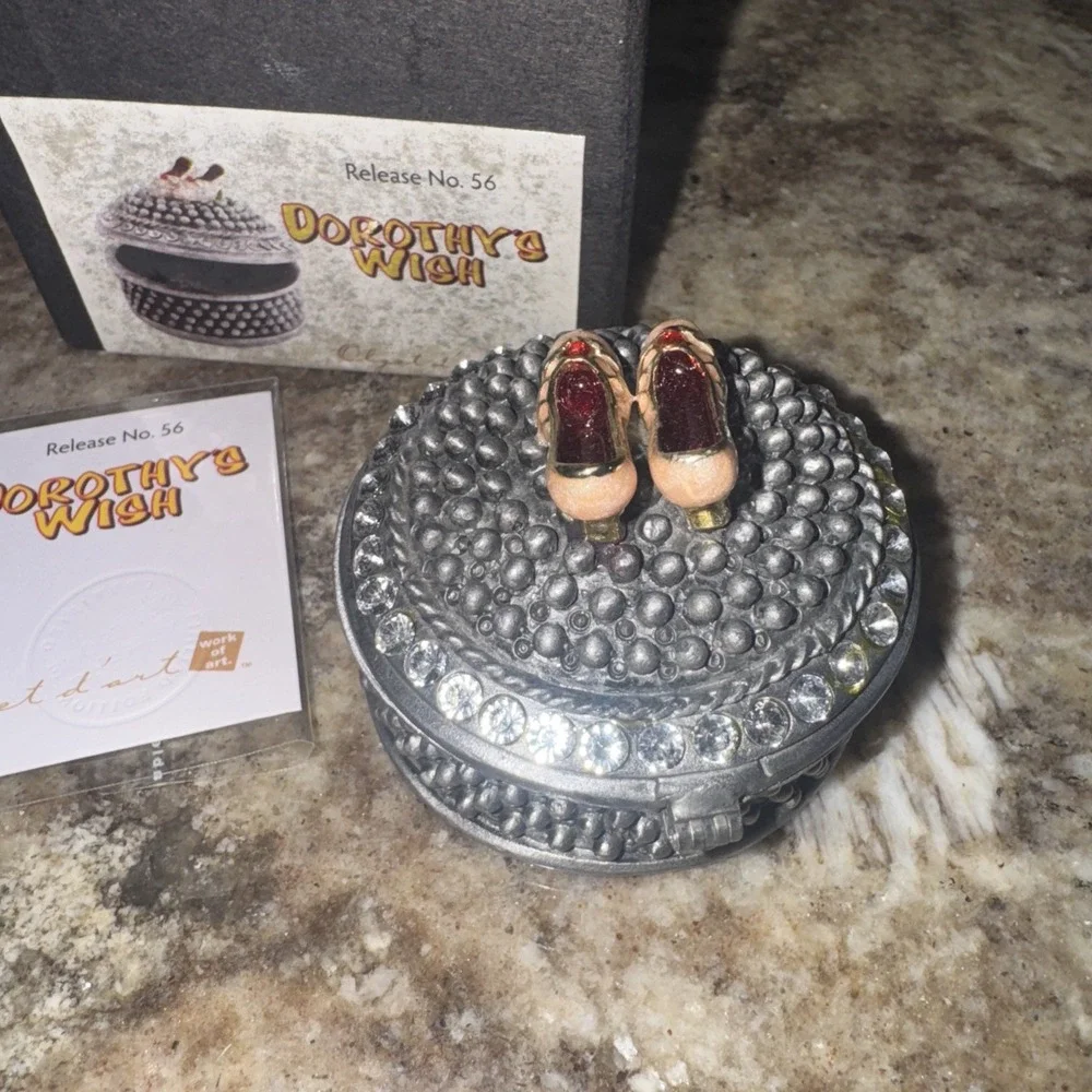 Objet D'Art #56 DOROTHY'S WISH Wizard‎ Of OZ Blinged Hinged Trinket Box